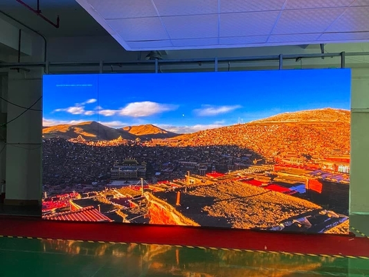 P1.875 Indoor Reuzen LED Display 284440 Dots/Sqm Reclame met Kastgrootte 480x480mm