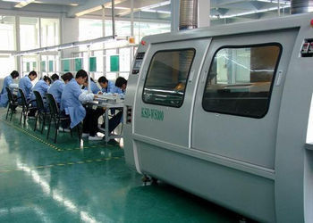 COB P1.25 DIP Outdoor Full Color LED Reclame Scherm 1R1G1B Hoge Helderheid