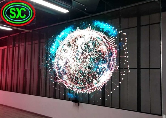 Doorzichtig LED-scherm binnenshuis P3.9-7.8 Full Color SMD Curved Led Video Wall Glass For Showcase