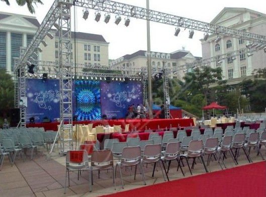 Outdoor Video P8 led-scherm helderheid 7000cd 3840Hz Groot scherm IP65 P1.25 COB stadion led-scherm