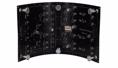 P4 SMD LED-scherm flexibele zachte led-module pixeldichtheid 62500 punten / m2 smd outdoor led display led video display