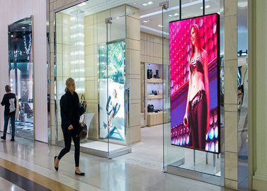 Front End Onderhoud Full Color LED Digital Signage Signage 10mm Pixel Pitch Iron Cabinet