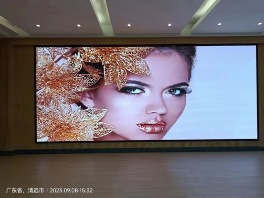 Goede prijs 250*250mm Indoor Full Color LED Display met 1/16 Scanning Mode online