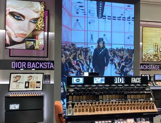 P3.91 Doorzichtig LED-scherm 100000h Levensduur 1920-3840Hz