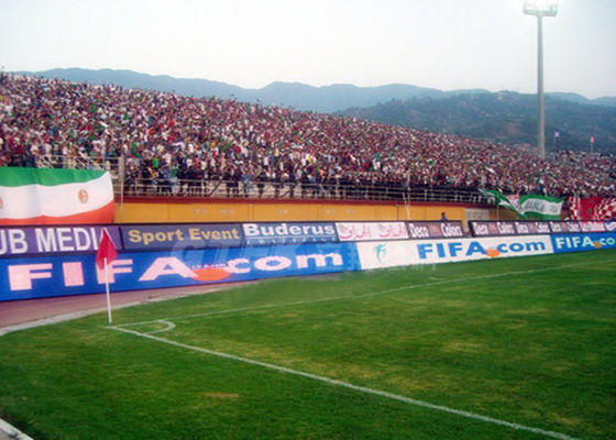 Outdoor Full Color P10 SMD Commerciële reclame Voetbalstadion Perimeter LED-scherm