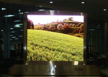 Standaard SMD1515 P2.5 Full Color Indoor Hanging LED Display In Die-Cast Aluminium Cabinet