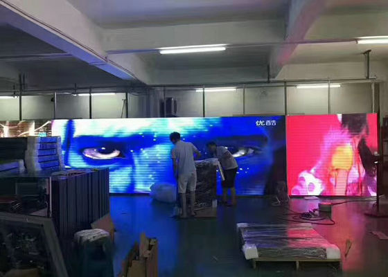 Goede prijs Gepersonaliseerd P3 Indoor Full Color LED Display LED Verhuur Scherm 2500 Nits online