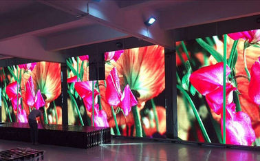 Indoor P5 Rental LED Display Hoogresolutie Pixel Dichtheid 43222 640mm x 640mm full color led display board
