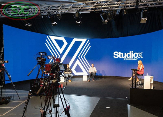 P2.976 HD Indoor Flexibel Scherm Met Boogsloten Voor Theater / Televisie Station