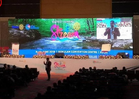 Aluminium-LED-scherm SMD2727 P4 Full Color LED Video Display Ultra Slim LED Scherm