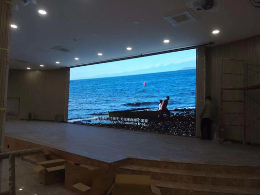 Inrichting met LED-display scherm, achtergrond met LED-videowand p3,p3.91,p4,p4.81 verhuurplaat