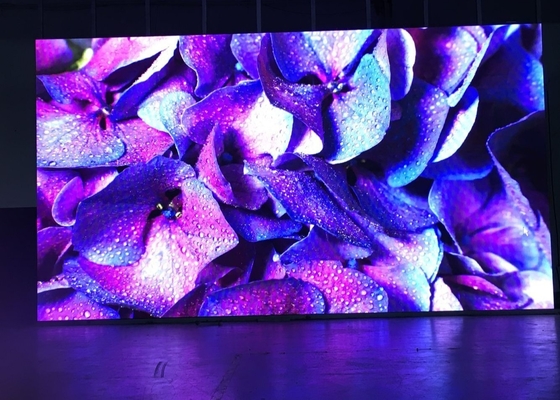 Vernieuwingsfrequentie&gt; 3840 Hz Kleine toonhoogte binnen full-color LED-display P1.875 indoor full-color led-display