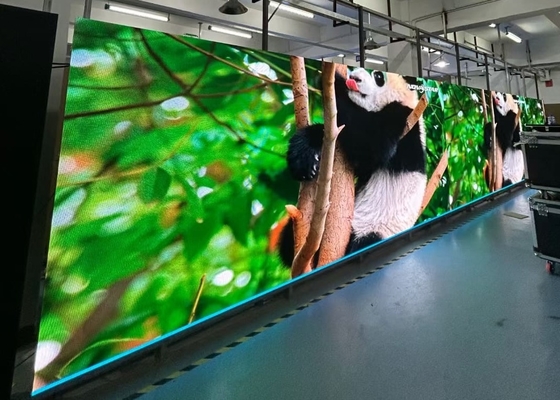 Verhuur van aluminium scherm met gietijzer, LED-scherm voor reclame, mobiele display voor openbare informatievoertuigen