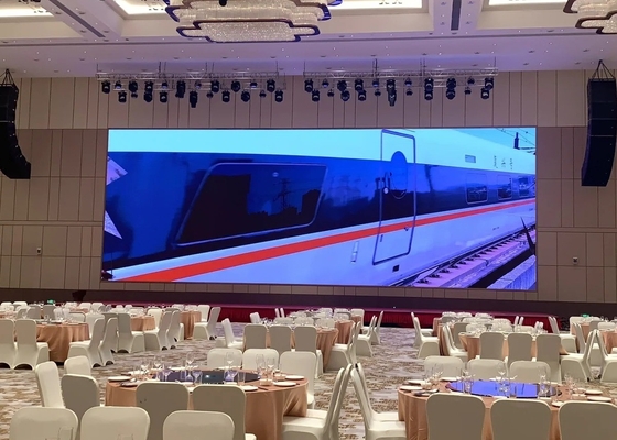 SMD Outdoor P5.95 LED Screen Billboard 1/7 Scanning High Resolution Aluminium Hoesje