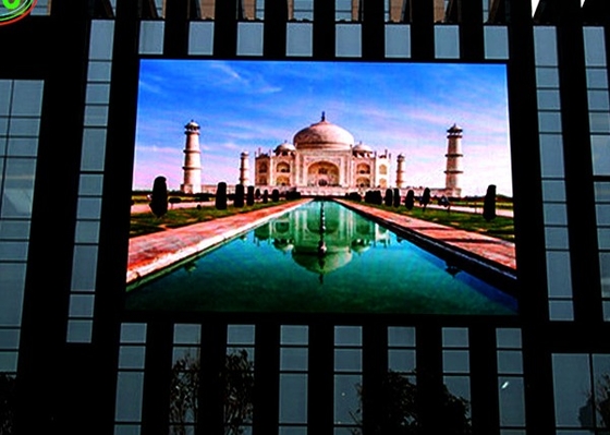 Verhuur/Fixed Screen Die-Cast Aluminium Cabinet Full Color LED Display Board 500*1000MM P5.95 3 jaar garantie