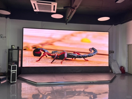 Gekrompen scherm Huur/Fixed Indoor Full Color LED Display Scherm Kleine toonhoogte 640mm*640mm P2.5 Ultra-helder