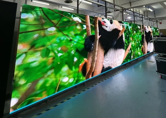 Vaste/huurscherm Kleine toonhoogte P1.667 Indoor LED-scherm 1/30 Scanning Full Color Screen