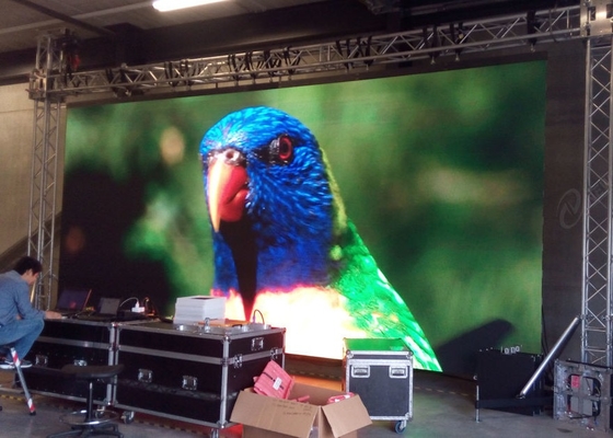 Verhuur van vaste, volledig gekleurde, ultra-helder LED-display P2, 3 jaar garantie