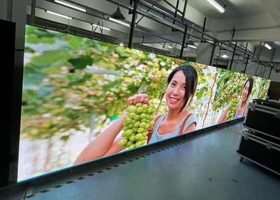 Aluminiumkasten voor inwendige bewerkingen volkleurig LED-display RGB LED High Energy Efficiency billboards