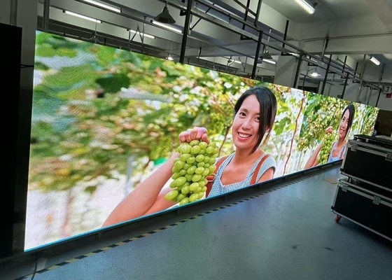 Grote Flexible Rental Screen Geen smeer Display 1/32 Scan HD 1R1G1B P2.5mm LED Screen Board
