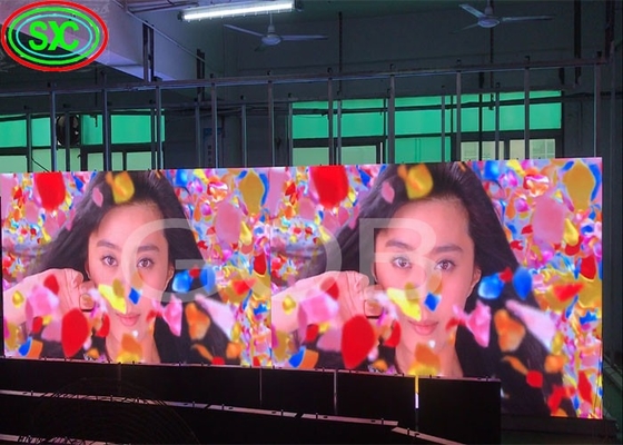 Verhuurkas met gegoten aluminium 256*128mm Indoor Full Color LED Display GOB