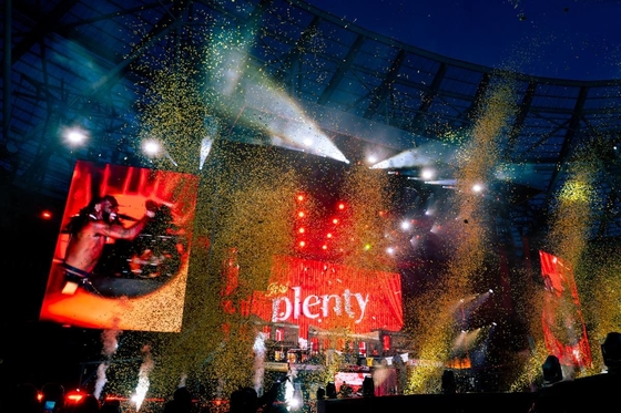 Buiten waterdicht gegoten aluminium scherm 320*160mm P10 Stadion LED scherm Commercieel