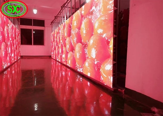 P5 SMD Indoor Full Color LED Lease Screen Voor voetbalstadion 64x32 Dot Matrix / Eco-vriendelijk