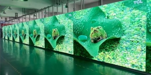 438 Watt/m2 Gemiddeld verbruik Verhuur LED-scherm Aangedreven door Meanwell stroomvoorziening en 960*960mm paneelgrootte
