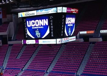 Drijflits aluminiumkasten waterdicht COB P0.9 Stadion LED-scherm Ultra HD 40*20 resolutie