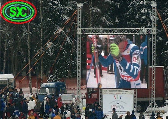 Verhuur van aluminium met gietijzer voor het buitengebruik Full Color LED-displays voor stadions, luchthavens en winkelcentra