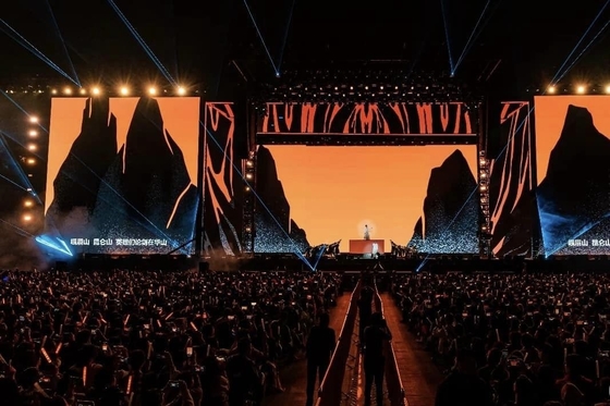 Fabrieksprijs Huurdoos Volkleurig Groots podium LED-display Advertentie LED-billboards