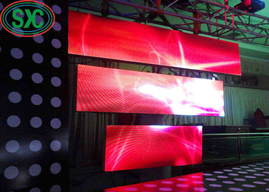 P3.91 Buitenscherm met LED-gegooid aluminium SMD2121 500mm X500mm Standaardgegooid aluminiumkoffer 3 jaar garantie