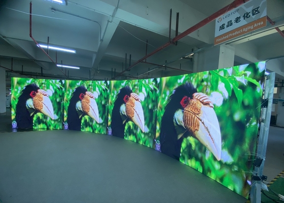 Gegote aluminium behuizing HD Flexible module Indoor P2 Flexible LED module voor reclame scherm