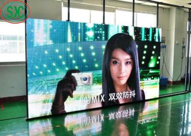 Hoge helderheid P3.91 Indoor Full Color Suspended LED Display 3 jaar garantie