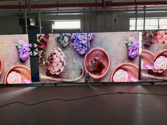 P2.5 Verhuur Advertentie SMD LED-scherm Resolutie 64*64mm Indoor Ip34 stroomvoorziening