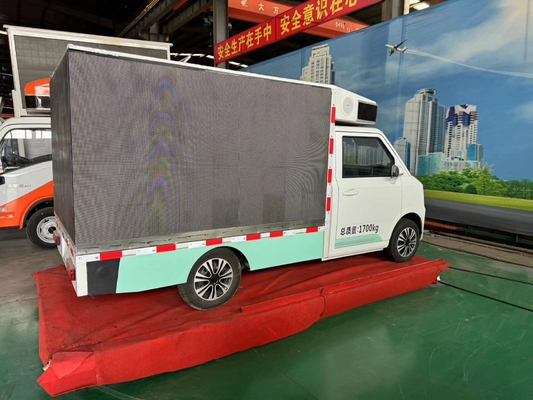 LED-scherm voor mobiele vrachtwagens P4.81 Grote kijkhoek, kan duidelijk advertenties weergeven