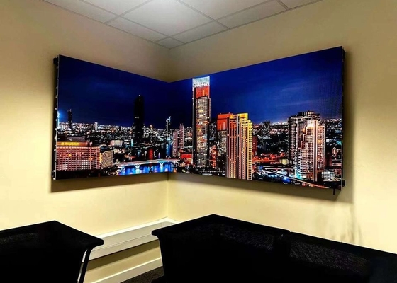 Buitenverhuur LED-informatie-scherm met RGB-resolutie P6 voor promotie
