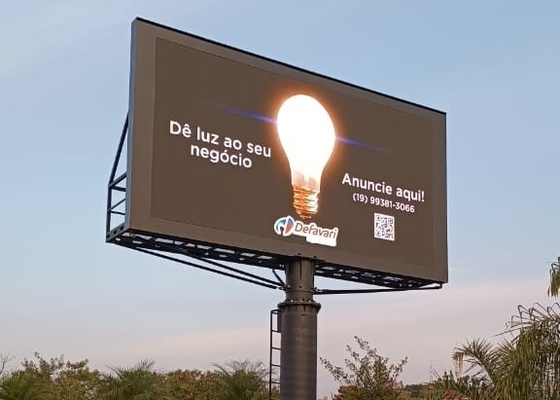 Verhuur Full Color Hanging LED Display P8 Outdoor Waterdicht IP65 DC5V 32*16 Resolutie