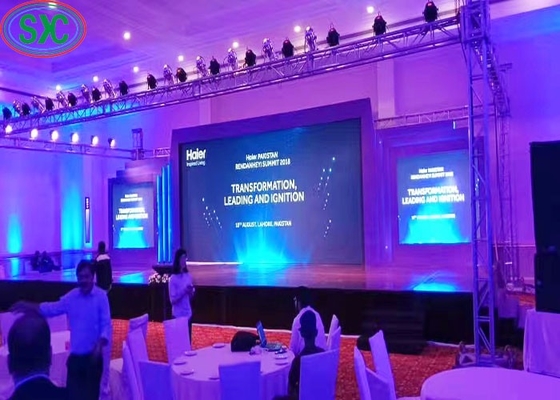 Indoor Verhuur P2 RGB LED-scherm met hoge resolutie High Definition Flexible Lag-free