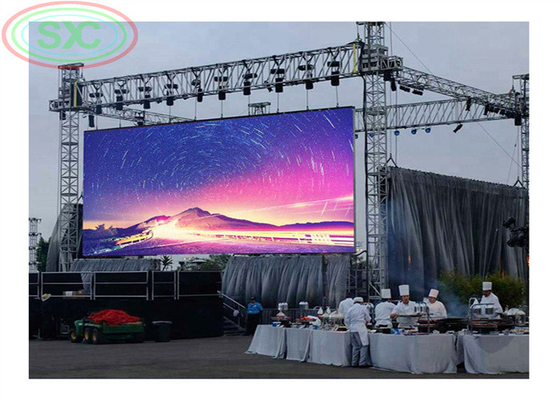 4K high refresh rate groot LED-scherm biedt uitzending sportwagen games in real time