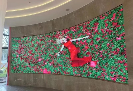 Gepersonaliseerd Flexibel LED-display in volle kleur HD P1.5 Meer dan 1300 cd Helderheid