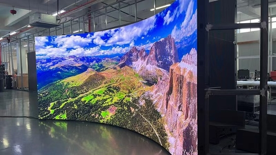 Gepersonaliseerd Flexibel LED-display in volle kleur HD P1.5 Meer dan 1300 cd Helderheid