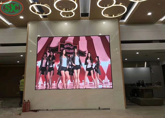 P2 RGB Indoor LED Display SMD 1/32 Scan Hoge helderheid Geschikt voor huur winkelcentrum