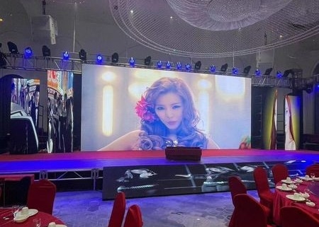 Full Color Waterproof Outdoor LED Reclame Scherm P3 1200 Nits Helderheid IP65 Op maat