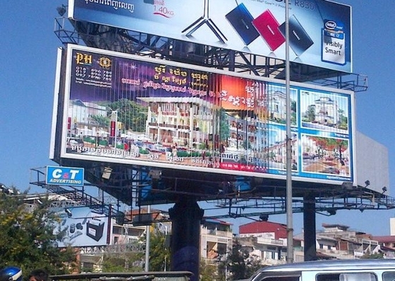 High Brightness Outdoor Full Color LED Display met energiebesparend ontwerp 1/16 S Driving Mode en 250*250mm Module Size