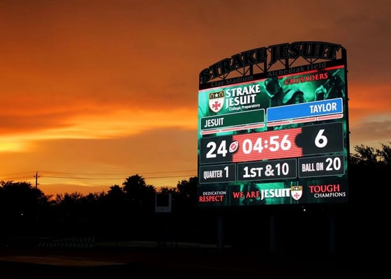 Full Color Verhuur Waterdicht Buitenstadion 5500cd/M2 P10 Stadion LED Display Screen