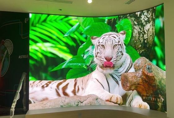 Goede prijs 640x640mm verhuurpaneel 3840Hz high refresh Kinglight SMD full color super dun led displayp2.5,3840hz refresh rate,Novastar kaart online