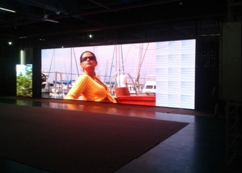 P3.91 Indoor Die-Cast Aluminium/Iron Box LED Display, LED Screen Billboard Wall Mount IP65 waterdicht