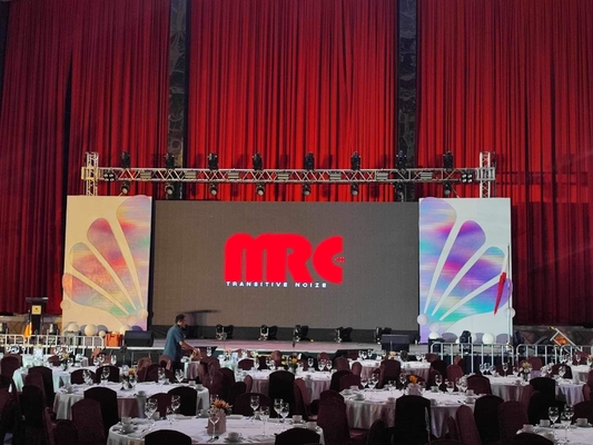 384mm x 192mm Module Grootte P6 Indoor Full Color LED Video Wall met Super Thin Cabinet en 2500nits Helderheid