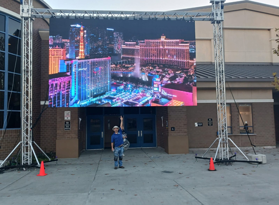 HD Indoor Full Color LED Display Die-Cast Aluminium Screen 2500 CD/Sqm Met kijkhoek